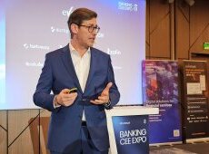 Кристоф Де Мил, ОББ, с визионерска презентация в рамките на международен иновационен форум