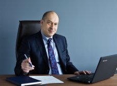 Теодор Маринов, изпълнителен директор „Финанси“ на ОББ ще бъде лектор в Banking Today 